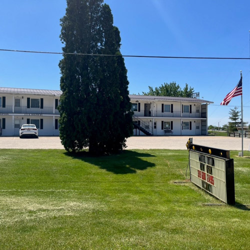 motel tipton exterior