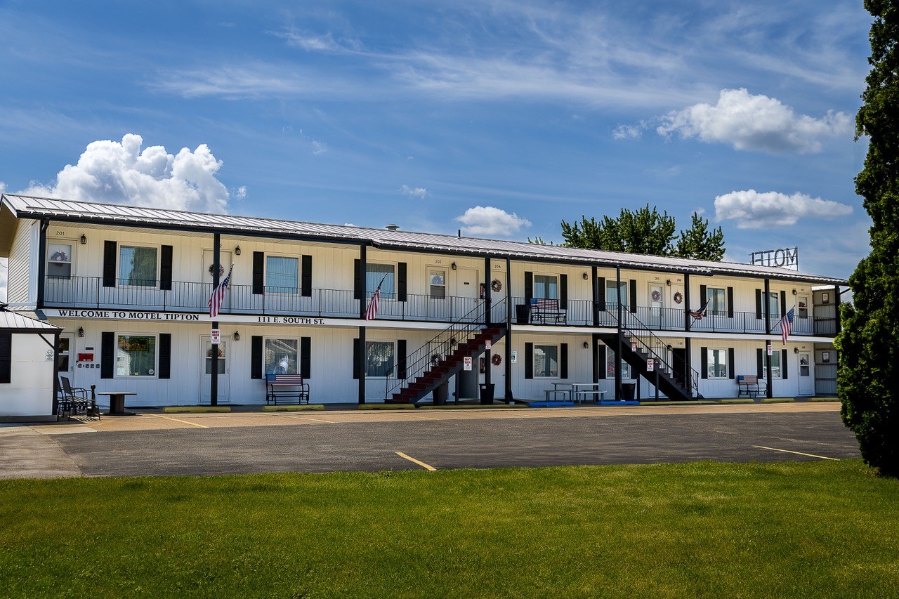 motel tipton front exterior